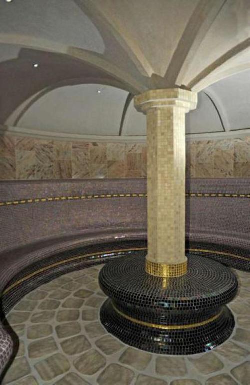 Hotel Metropol Spišská Nová Ves Esterno foto